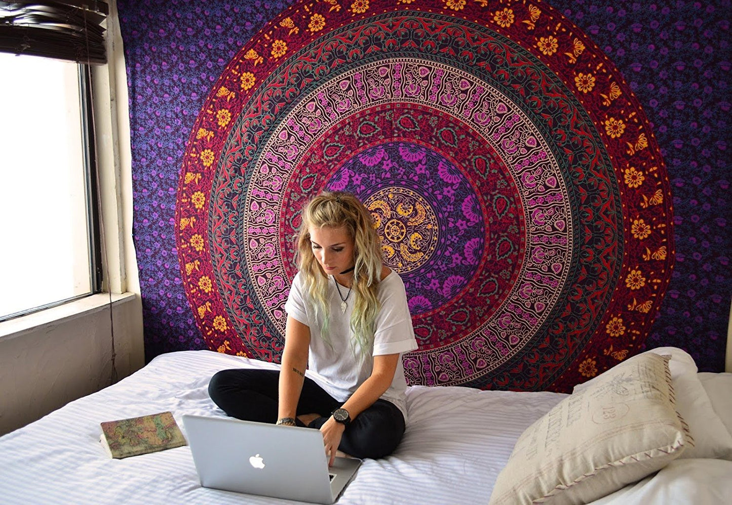 Cotton wall hanging "Mandala in Circles" 